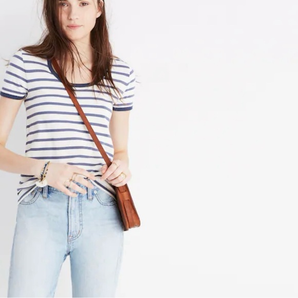 Madewell Handbags - Madewell leather simple crossbody bag